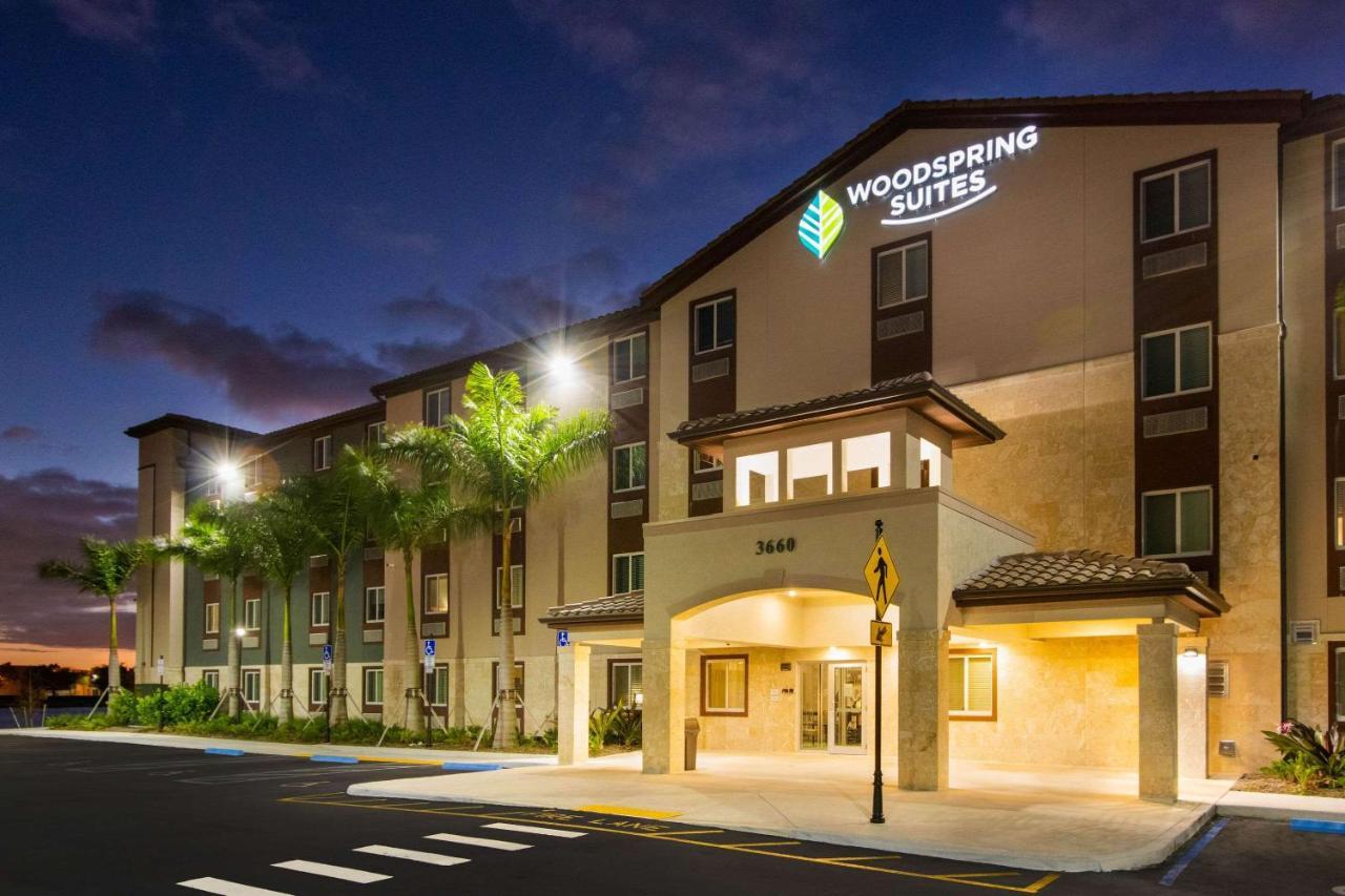 Woodspring Suites Miramar Exterior photo